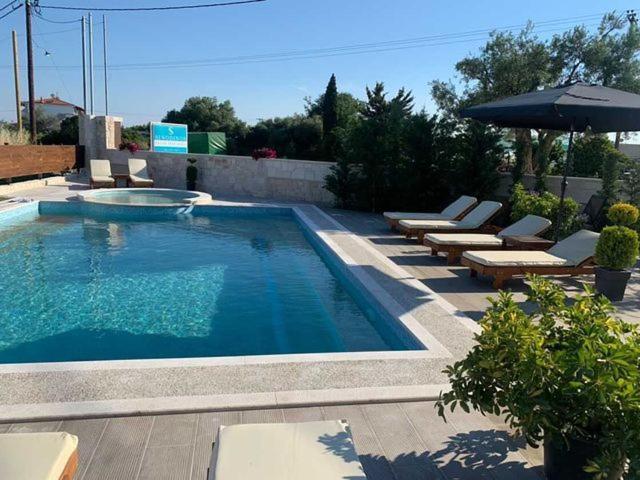 Sinodinos Deluxe Apartments Афітос Екстер'єр фото