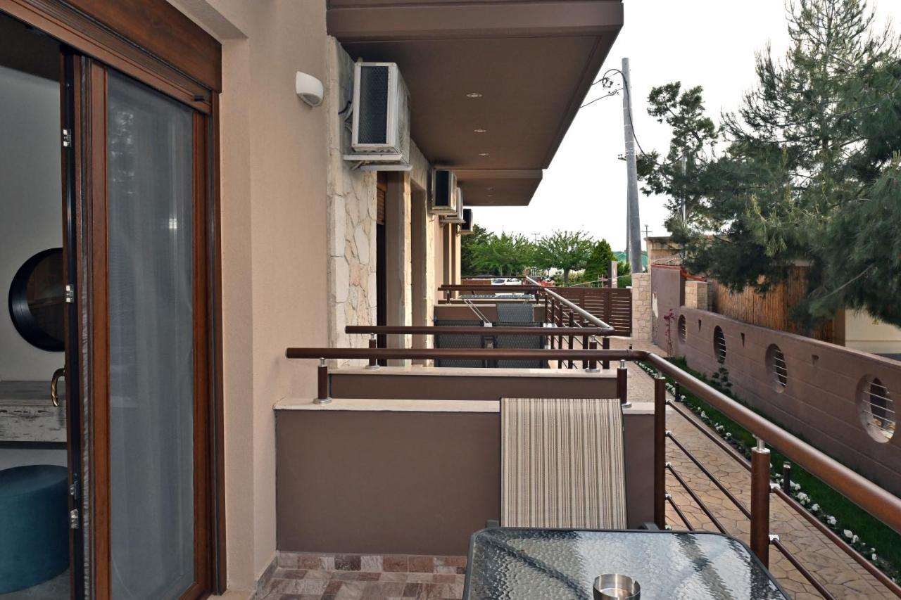 Sinodinos Deluxe Apartments Афітос Екстер'єр фото