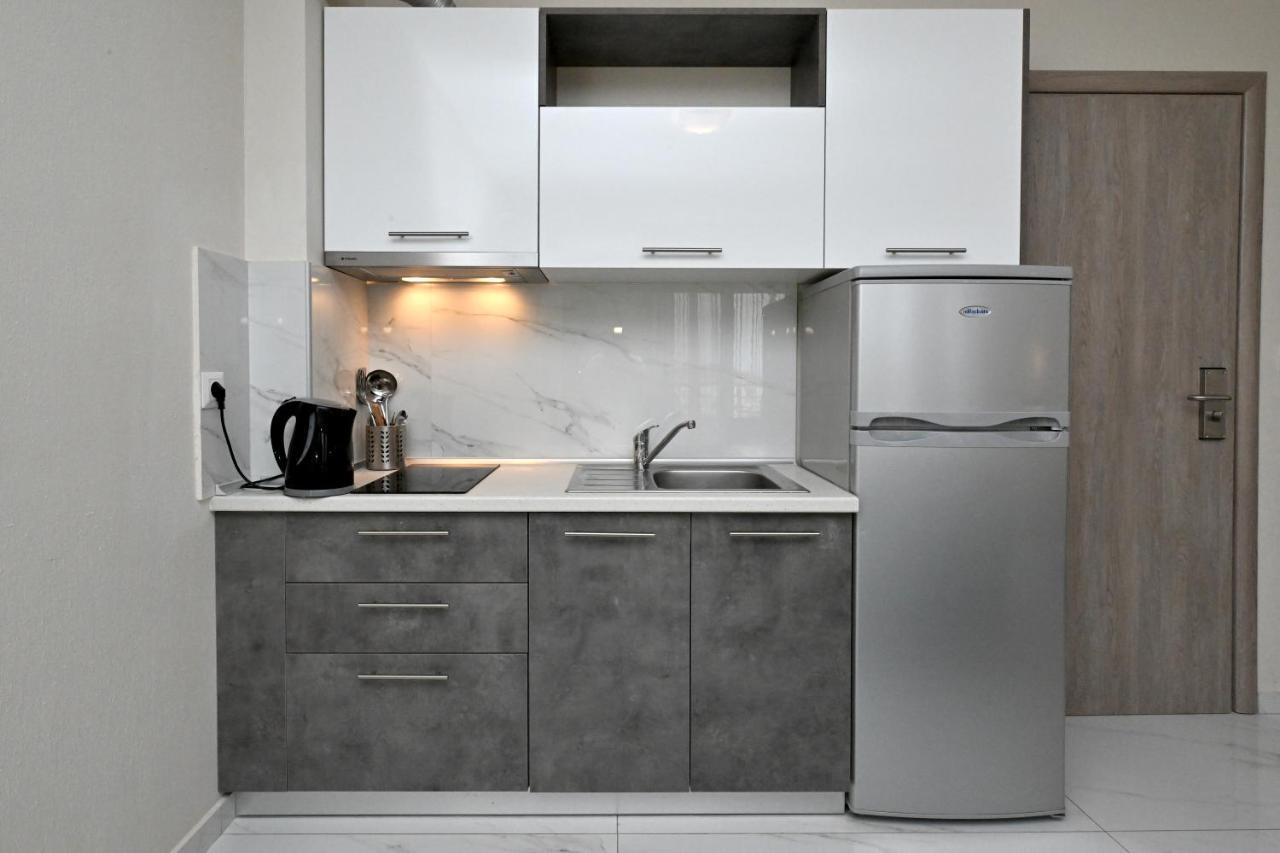 Sinodinos Deluxe Apartments Афітос Екстер'єр фото