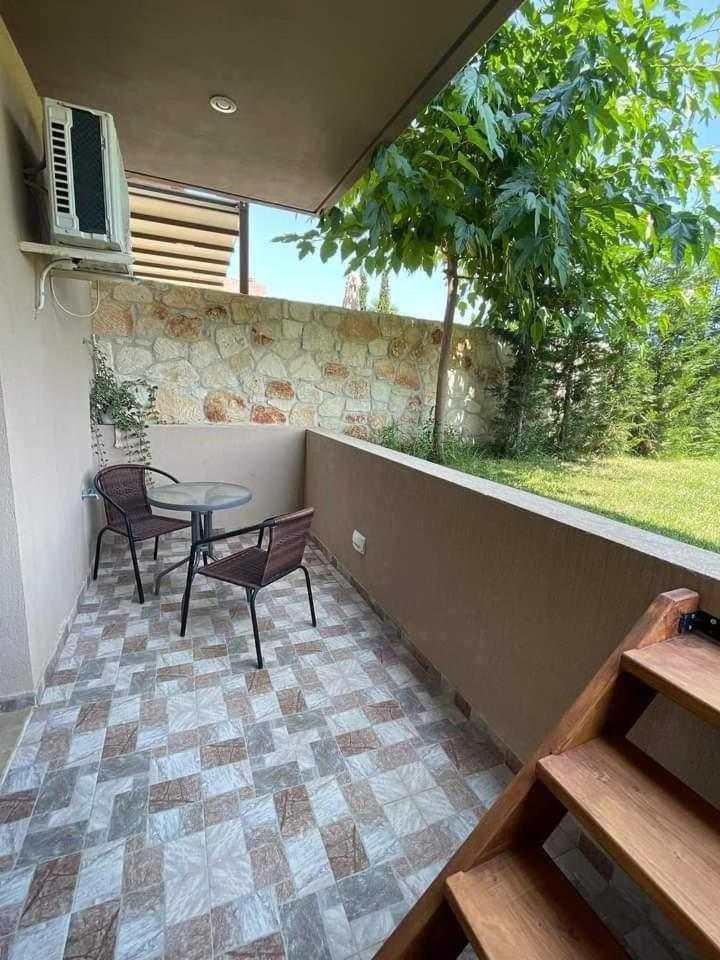 Sinodinos Deluxe Apartments Афітос Екстер'єр фото